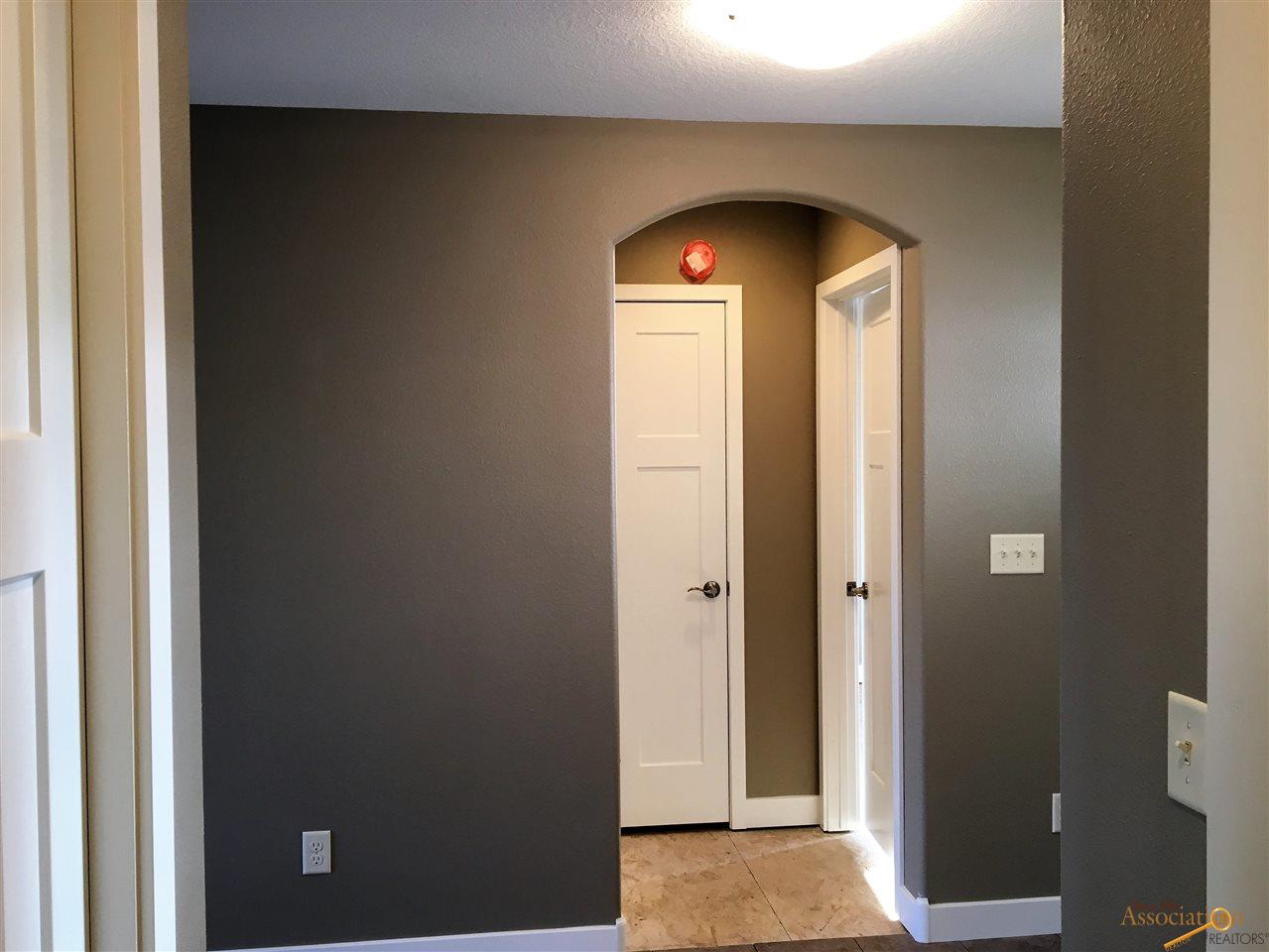 10050 Kaelem Ct, Summerset, SD 57718 photo 4