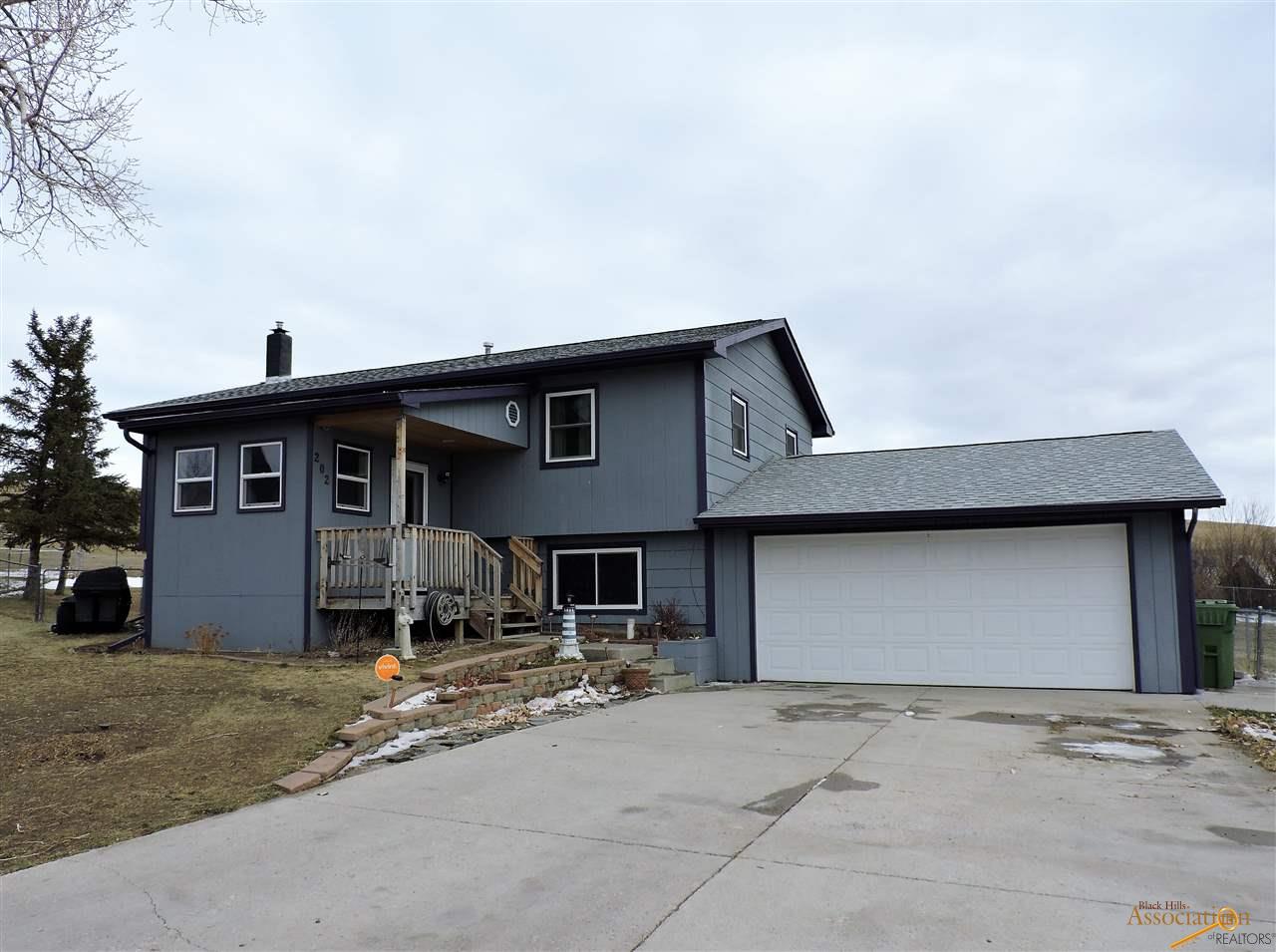 202 Chickadee Ct, Box Elder, SD 57719 photo 1
