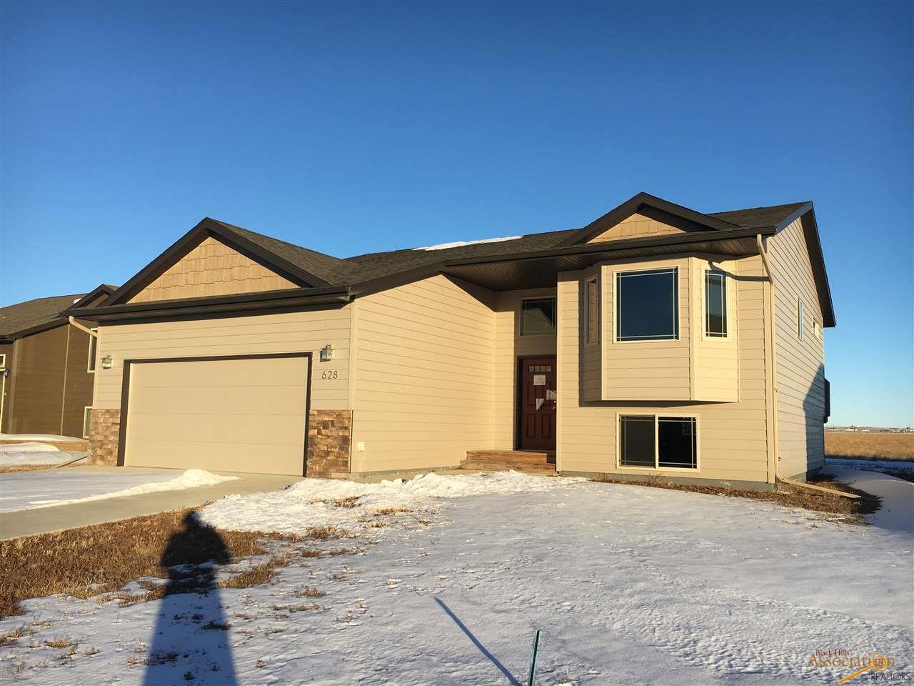 628 Airway Ct, Box Elder, SD 57719 photo 1