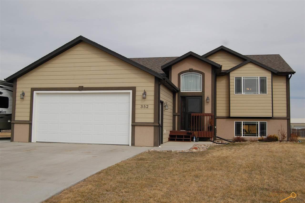 352 Freude Ln, Box Elder, SD 57719 photo 1