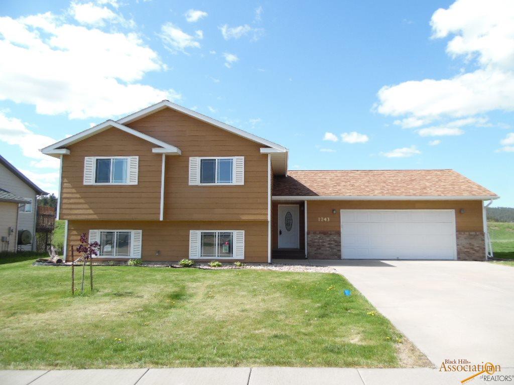 1743 Iron Horse Loop, Spearfish, SD 57783 photo 1