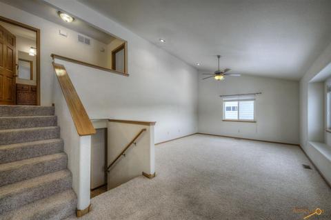 476 Daystar Rd, Box Elder, SD 57719 photo 5