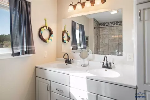 7341 Castlewood Dr, Summerset, SD 57718 photo 20