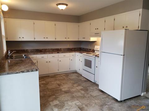 1003 Pinedale, Spearfish, SD 57783 photo 14