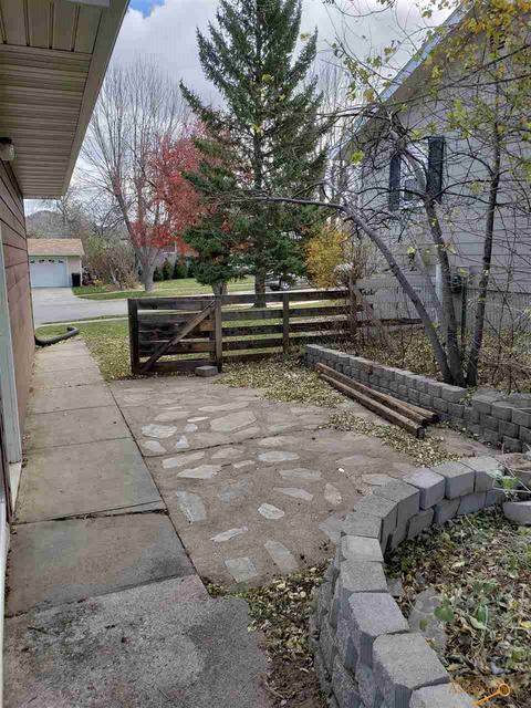 1003 Pinedale, Spearfish, SD 57783 photo 7