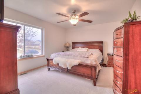 324 Grandeur Ln, Box Elder, SD 57719 photo 10