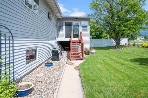 207 Union St, Spearfish, SD 57783 photo 3