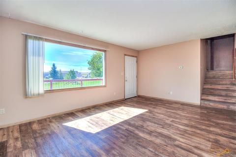 610 Bluebird Dr, Box Elder, SD 57719 photo 12
