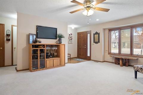 1709 Baldwin, Sturgis, SD 57785 photo 8