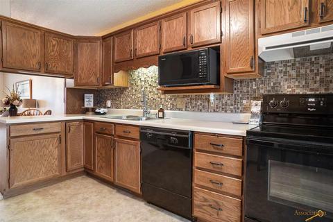 1709 Baldwin, Sturgis, SD 57785 photo 12