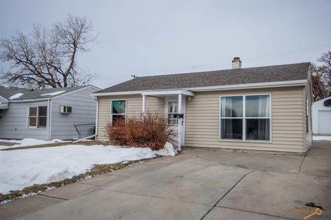 226 E St Patrick, Rapid City, SD 57701 photo 1