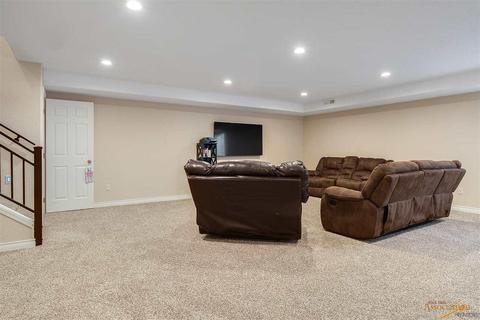 7335 Castlewood Dr, Summerset, SD 57718 photo 22