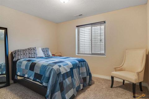 7335 Castlewood Dr, Summerset, SD 57718 photo 23