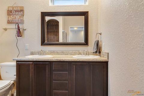 7335 Castlewood Dr, Summerset, SD 57718 photo 12