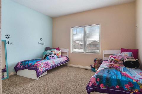 7335 Castlewood Dr, Summerset, SD 57718 photo 14