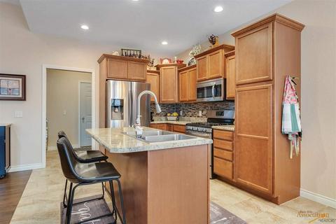 7335 Castlewood Dr, Summerset, SD 57718 photo 7