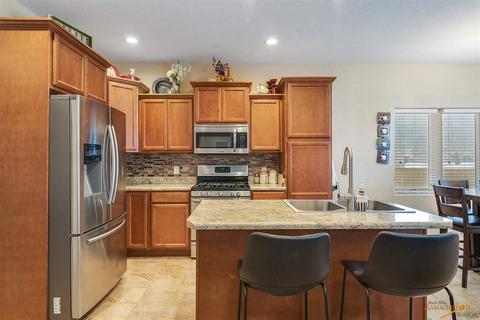 7335 Castlewood Dr, Summerset, SD 57718 photo 6