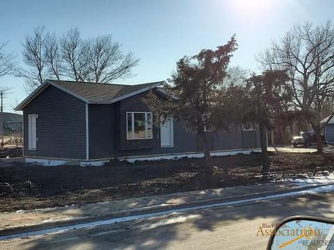 311 4th Ave, Wall, SD 57790 photo 1