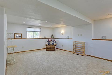 319 Freude Ln, Box Elder, SD 57719 photo 12