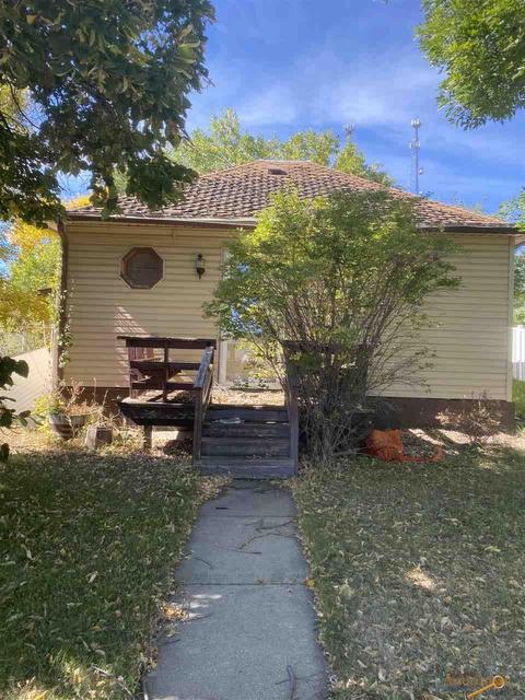 1312 5th Ave, Belle Fourche, SD 57717 photo 1