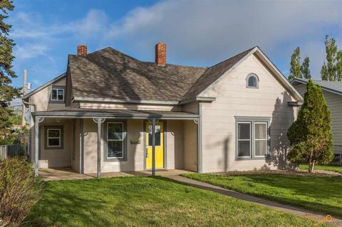 822 9th Ave, Belle Fourche, SD 57717 photo 1
