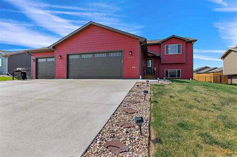 1227 Kodiak Dr, Box Elder, SD 57719 photo 1