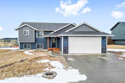 1228 Kodiak Dr, Box Elder, SD 57719 photo 1