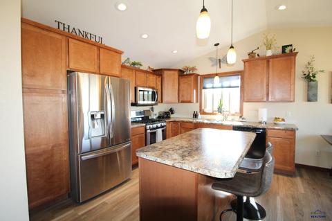 478 Bluebird Dr, Box Elder, SD 57719 photo 1
