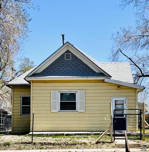 307 5th Ave, Edgemont, SD 57735 photo 1