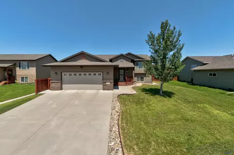 470 Sovereignty Ln, Box Elder, SD 57719 photo 1