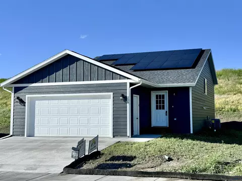 916 Bennington Dr, Box Elder, SD 57719 photo 1