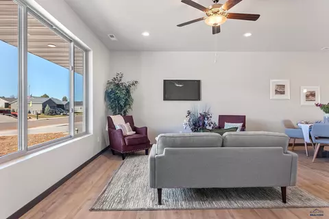 2214 Quartzite Dr, Sturgis, SD 57785 photo 5