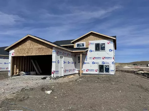 852 Vicksburg St, Box Elder, SD 57719 photo 1