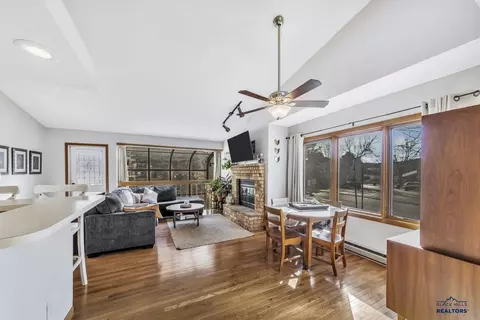 4724 Primrose Pl, Rapid City, SD 57702 photo 7