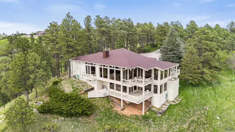 2109 Skyline Ranch Rd, Rapid City, SD 57702