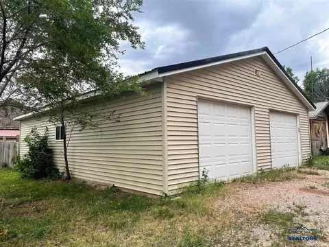 202 4th Ave, Edgemont, SD 57735 photo 2