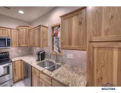 24222 Granite Point Ct, Keystone, SD 57751 photo 4