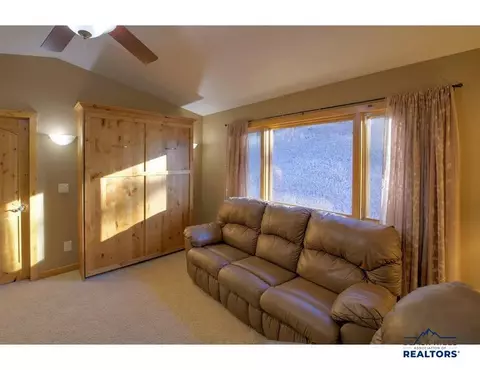 24222 Granite Point Ct, Keystone, SD 57751 photo 11