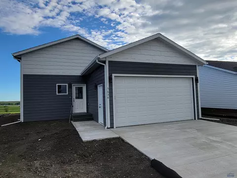 5634 Coal Bank Dr, Rapid City, SD 57701