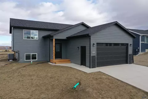 1224 Kenai Dr, Box Elder, SD 57719 photo 1