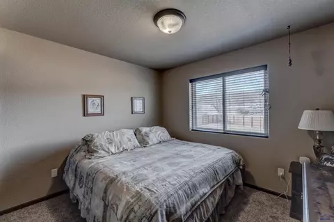 Bedroom - 7993 Steamboat Rd, Summerset, SD 57769 photo 3 of 4