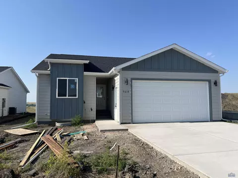 5618 Coal Bank Dr, Rapid City, SD 57701