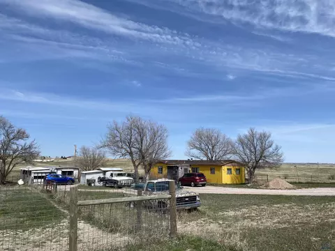 730 Country Rd, Rapid City, SD 57701