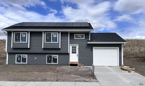 844 Yorktown Blvd, Box Elder, SD 57719 photo 1