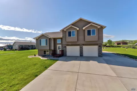 133 Corbin James Ct, Box Elder, SD 57719