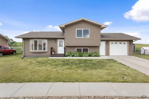 118 Hayden Dr, Box Elder, SD 57719 photo 1