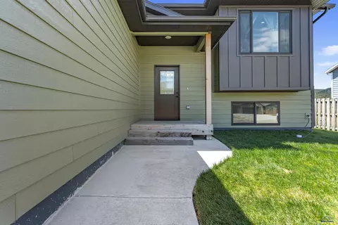 13861 Telluride St, Summerset, SD 57769 photo 5