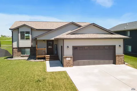 328 Eli Dr, Rapid City, SD 57701