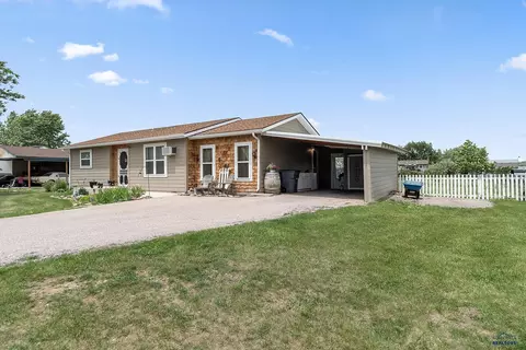 522 Meadowlark Dr, Box Elder, SD 57719 photo 1