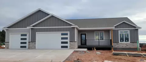 5412 Cloud Peak Dr, Rapid City, SD 57702